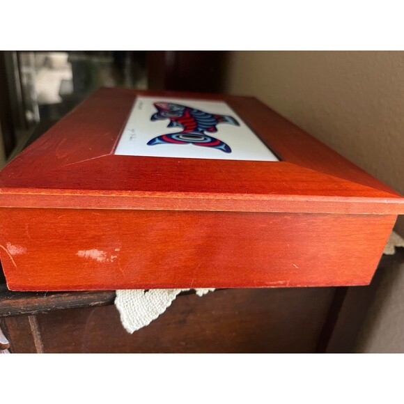 Vintage Redwood Salmon Legend Wood & Tile Box - Picture 6 of 8